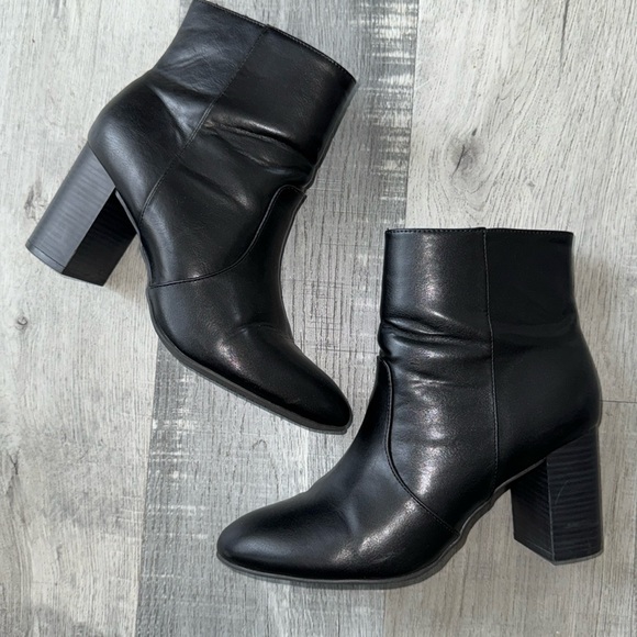 Old Navy Shoes - Faux Leather block heel ankle boots